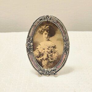3/$25❤️ Vintage Photo of Victorian Girl – Ornate Pewter Frame – 10 × 7 cm